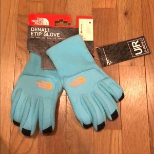Girls the north face gloves